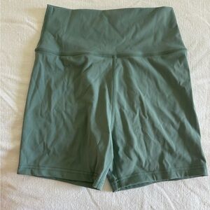 NWOT DAILY DRILLS GO! Shortie Shorts